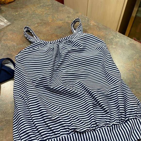 Womens Tankini Suit - Picture 4 of 5